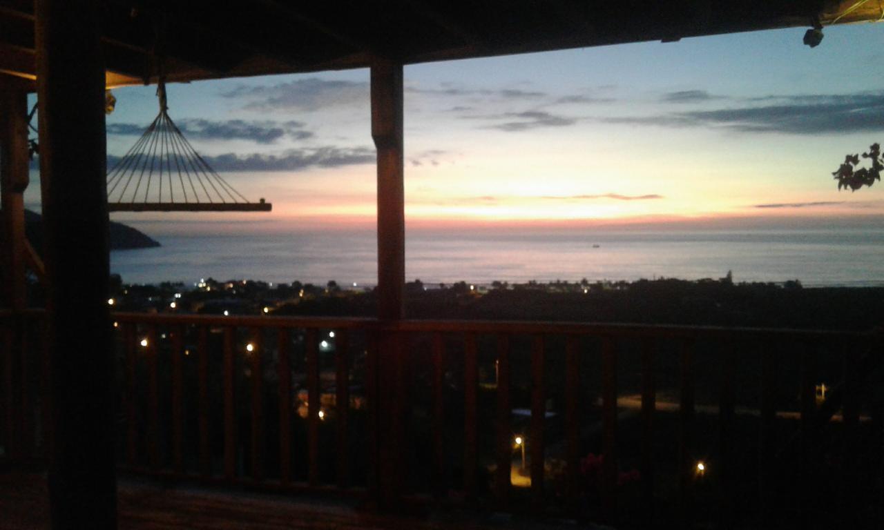 Maremonti Bed & Breakfast Puerto López エクステリア 写真